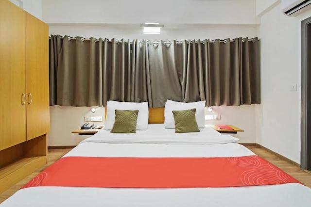Kanak Beacon Hotel - Ashram Road Ahmadábád Exteriér fotografie